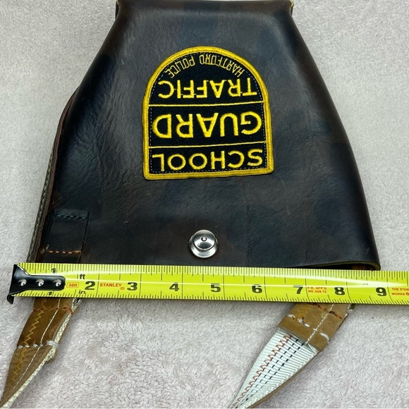 Vintage Leather Crossing School Guard Crossbody Bag Purse-Vtg-Classic-Hartford - Picture 8 of 9